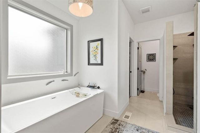 6141 N Chelsea Avenue, Kansas City, MO 64119