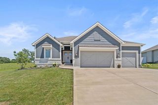 6141 N Chelsea Avenue, Kansas City, MO 64119