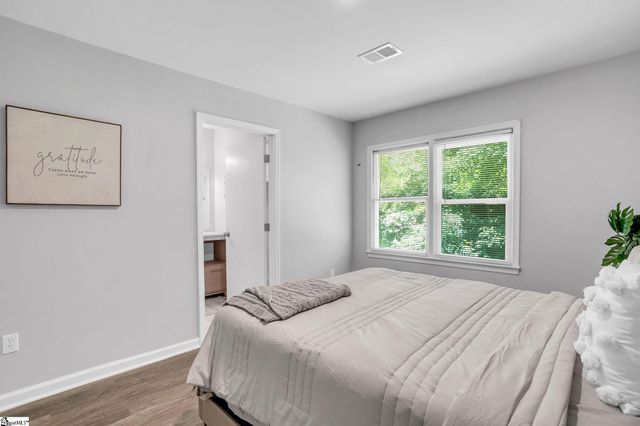 38 Shore Drive, Greenville, SC 29611