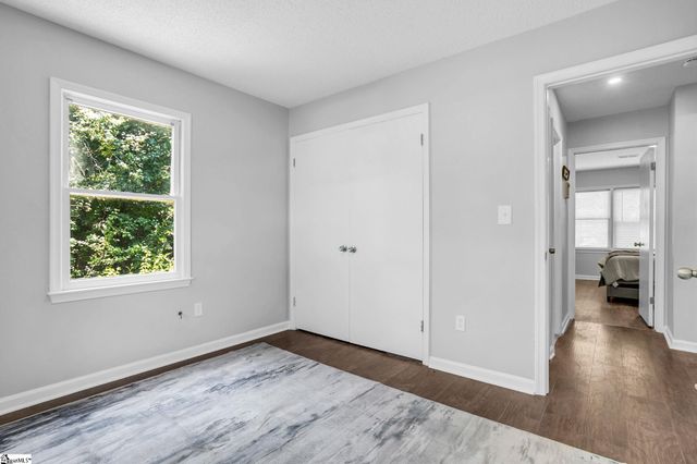 38 Shore Drive, Greenville, SC 29611
