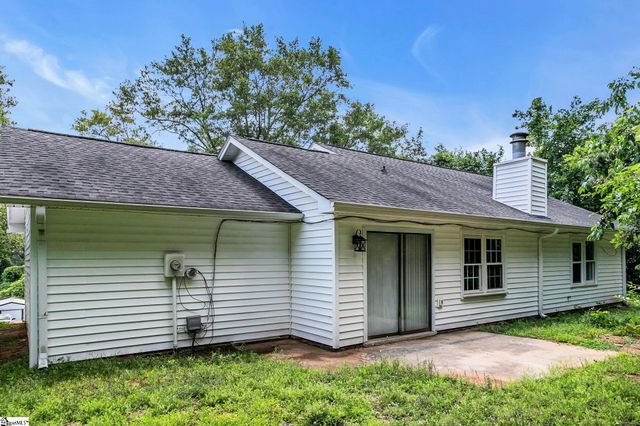 38 Shore Drive, Greenville, SC 29611