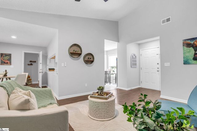 38 Shore Drive, Greenville, SC 29611
