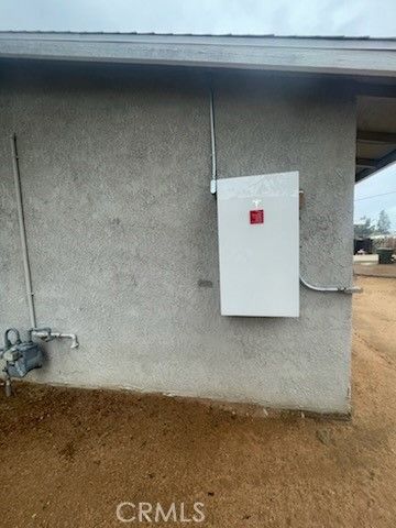 21815 Goshute Avenue, Apple Valley, CA 92307