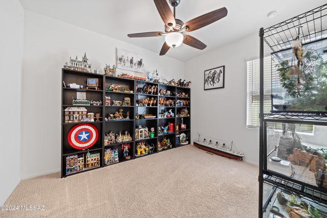 6997 W Hedge Rose Drive, Tucson, AZ 85757