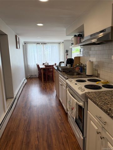 248 County Rd 39, Southampton, NY 11968