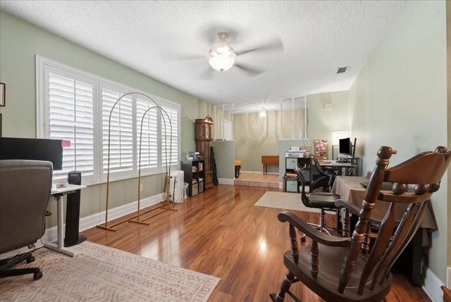 137 WOOD HALL DRIVE, Mulberry, FL 33860