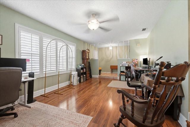 137 WOOD HALL DRIVE, Mulberry, FL 33860