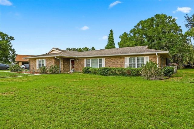 137 WOOD HALL DRIVE, Mulberry, FL 33860
