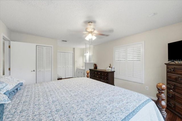 137 WOOD HALL DRIVE, Mulberry, FL 33860