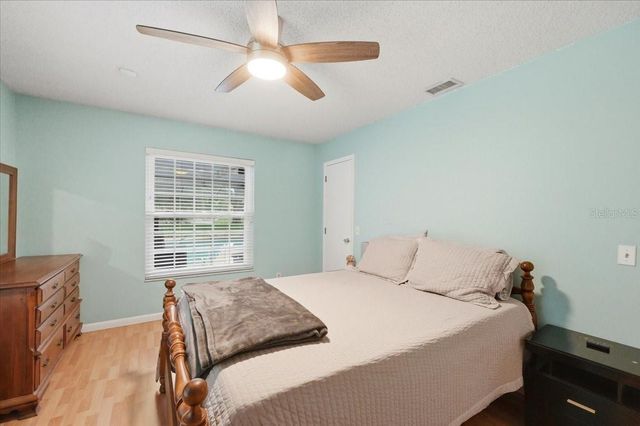137 WOOD HALL DRIVE, Mulberry, FL 33860