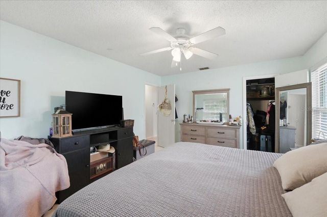 137 WOOD HALL DRIVE, Mulberry, FL 33860