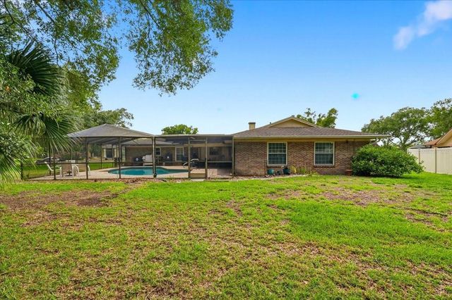 137 WOOD HALL DRIVE, Mulberry, FL 33860