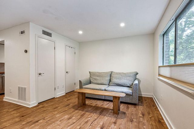 1133 Clairemont Avenue D, Decatur, GA 30030