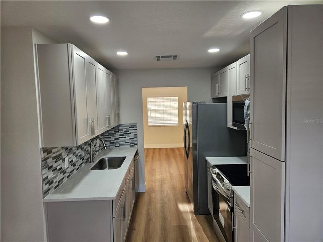 11730 WHITEWING COURT, Orlando, FL 32837