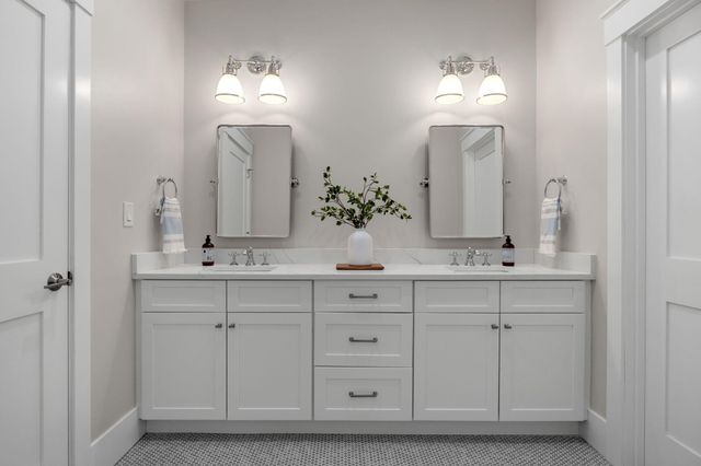 165 Baxter Neck Road, Marstons Mills, MA 02648