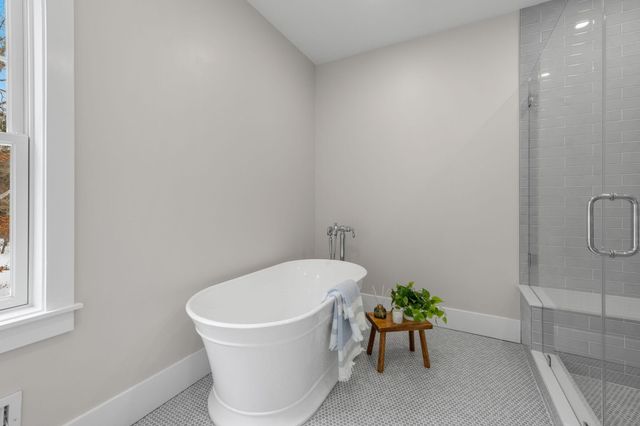 165 Baxter Neck Road, Marstons Mills, MA 02648