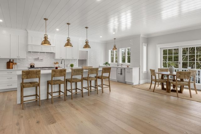 165 Baxter Neck Road, Marstons Mills, MA 02648