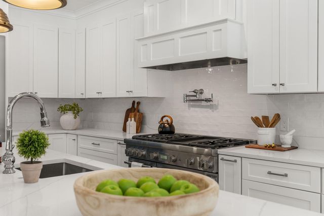 165 Baxter Neck Road, Marstons Mills, MA 02648