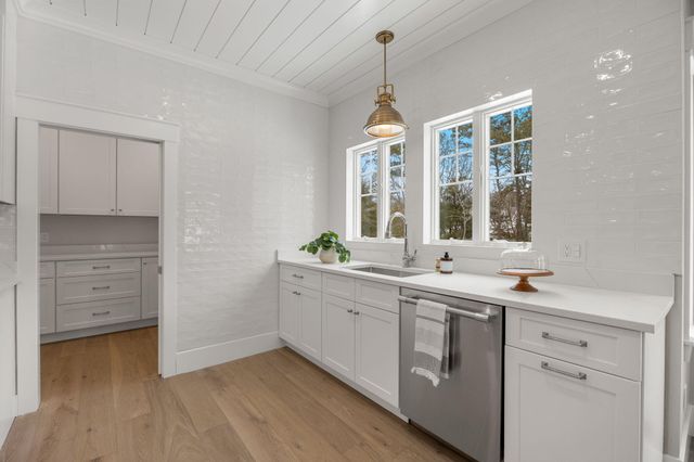 165 Baxter Neck Road, Marstons Mills, MA 02648