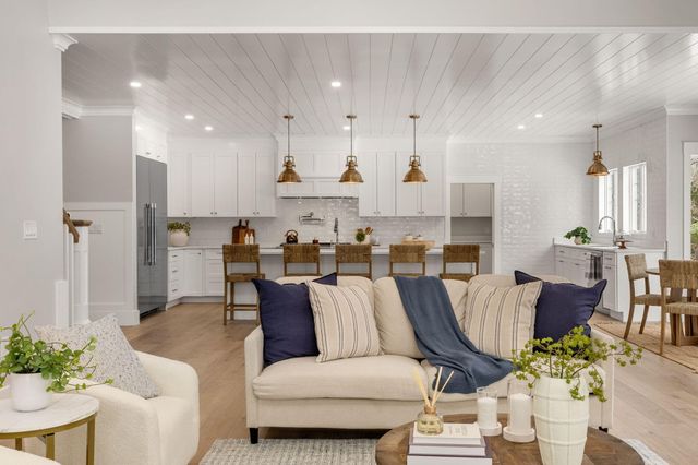 165 Baxter Neck Road, Marstons Mills, MA 02648