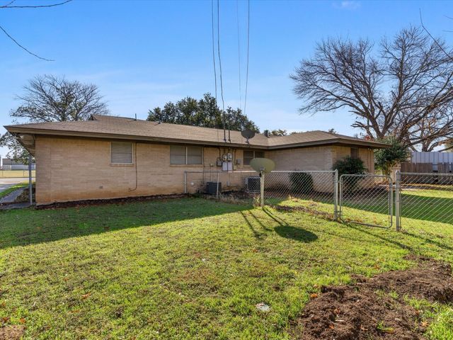 4804 South Drive, Fort Worth, TX 76132