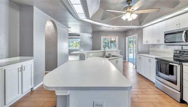 1131 SE 13TH TERRACE, Cape Coral, FL 33990