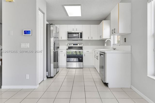 3884 NW 63rd Ter, Coral Springs, FL 33067