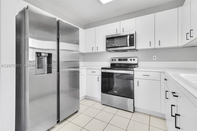 3884 NW 63rd Ter, Coral Springs, FL 33067