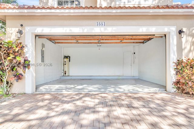 3884 NW 63rd Ter, Coral Springs, FL 33067