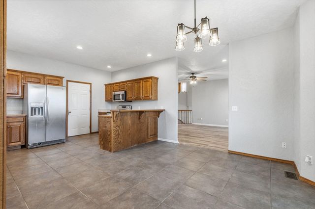 3272 N Ohara Avenue, Springfield, MO 65803