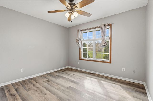 3272 N Ohara Avenue, Springfield, MO 65803