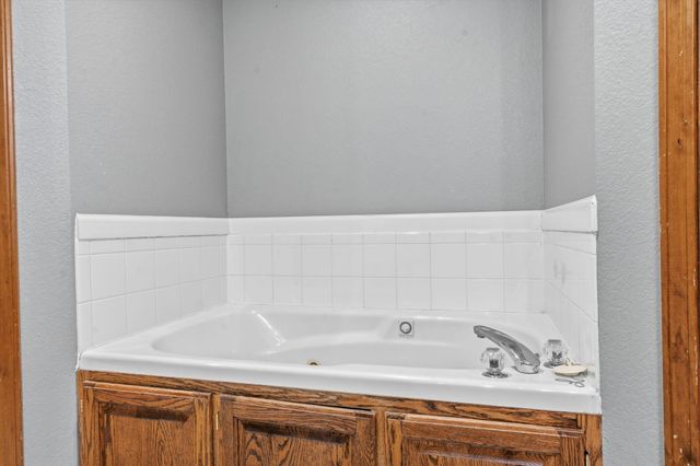 3272 N Ohara Avenue, Springfield, MO 65803