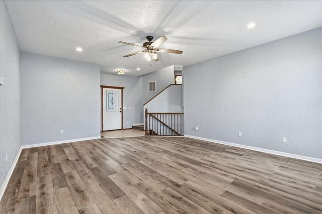 3272 N Ohara Avenue, Springfield, MO 65803