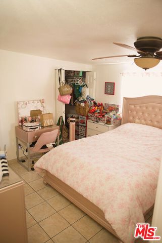 8804 Ilex Avenue, Los Angeles, CA 91352