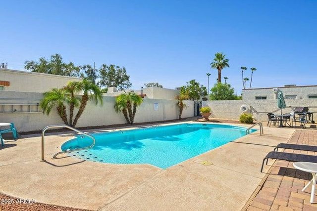 8046 E Oak Street, Scottsdale, AZ 85257