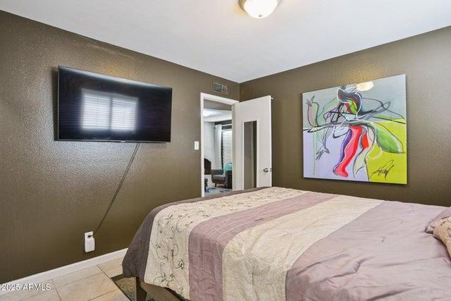 8046 E Oak Street, Scottsdale, AZ 85257