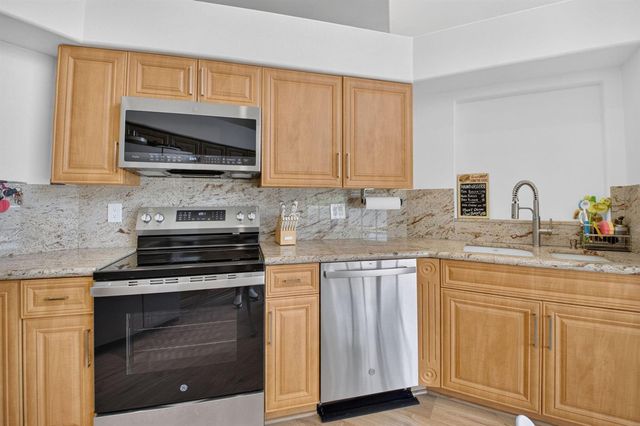 17234 Boca Boulevard 104, Boca Raton, FL 33487