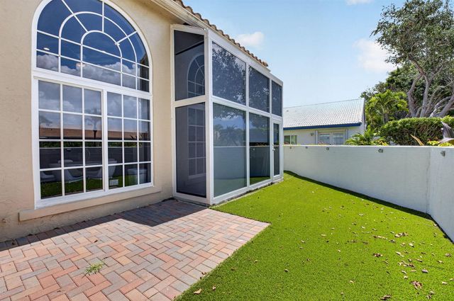 17234 Boca Boulevard 104, Boca Raton, FL 33487