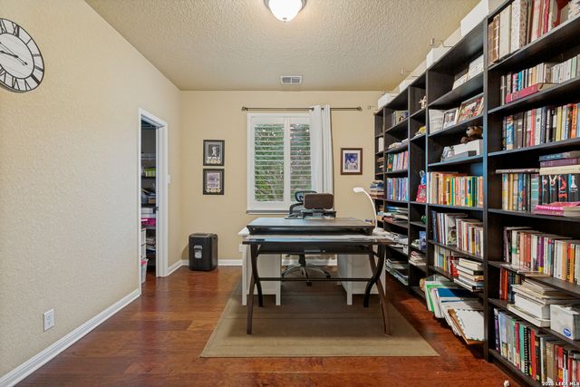 10539 Alcantara, Helotes, TX 78023