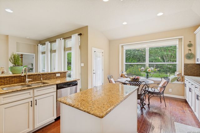 10539 Alcantara, Helotes, TX 78023