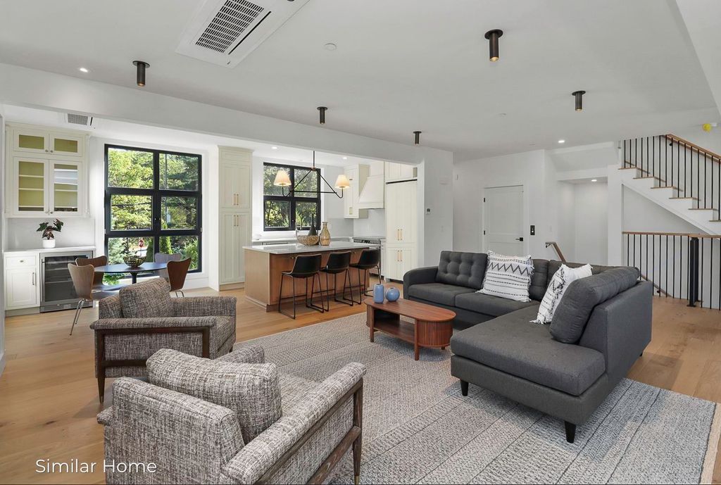 1155 Sagamore Avenue # 3, Portsmouth, NH 03801
