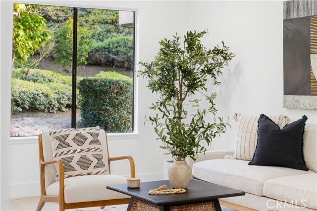 26542 Azuer, Mission Viejo, CA 92691