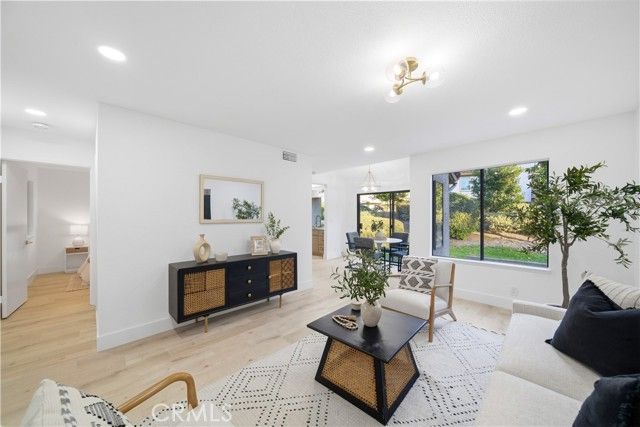 26542 Azuer, Mission Viejo, CA 92691