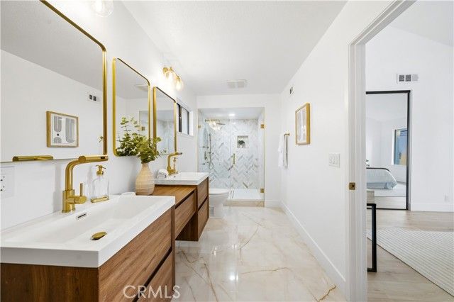 26542 Azuer, Mission Viejo, CA 92691