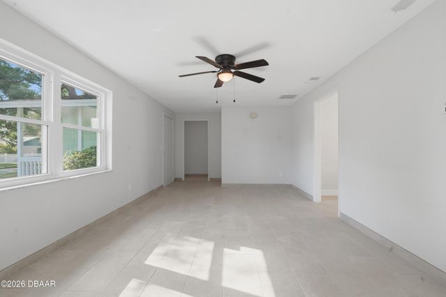 1528 Valencia Avenue, Daytona Beach, FL 32117