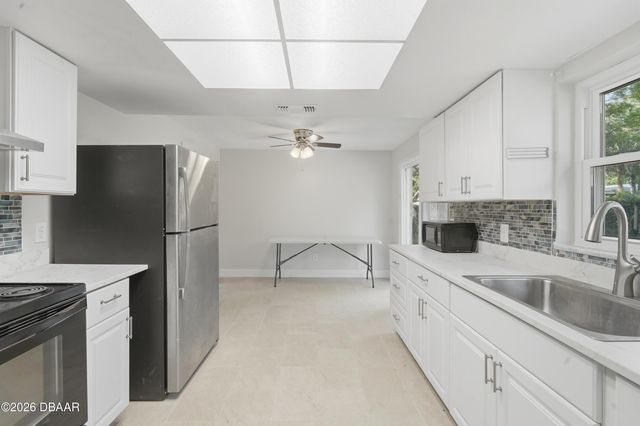1528 Valencia Avenue, Daytona Beach, FL 32117