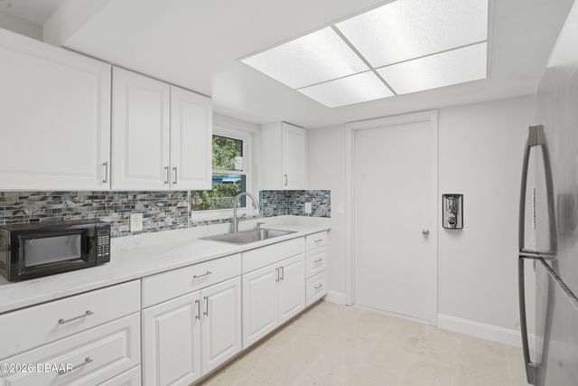 1528 Valencia Avenue, Daytona Beach, FL 32117