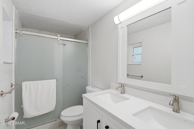 1528 Valencia Avenue, Daytona Beach, FL 32117
