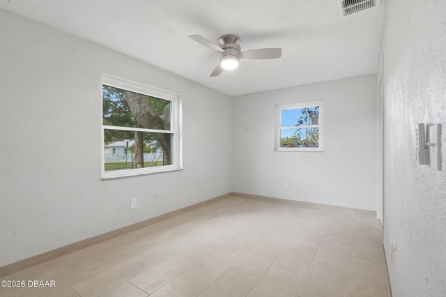 1528 Valencia Avenue, Daytona Beach, FL 32117
