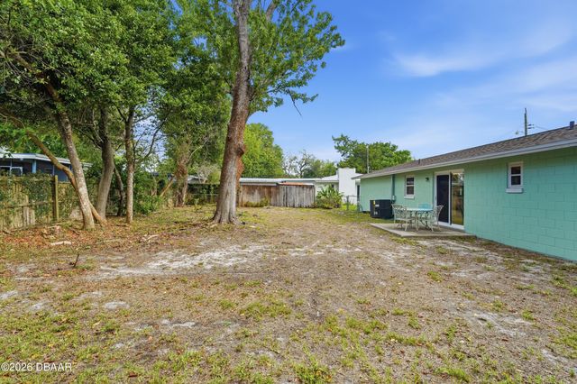1528 Valencia Avenue, Daytona Beach, FL 32117
